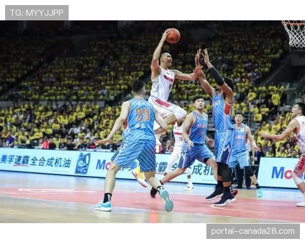 【2026年4月CBA联赛区域防守与盯人混用趋势·季后赛·前瞻·动态赛前训练开放，广州龙狮重点演练应对辽宁队全场紧逼的破防战术